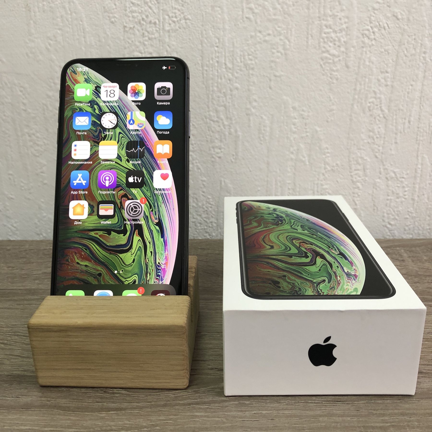 Какие бывают дисплеи на iphone xs max