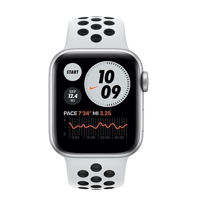 Apple Watch Nike Series 6 GPS 40mm Silver Aluminum Case w. Pure Platinum/Black Nike Sport B. (M00T3) 3756 фото